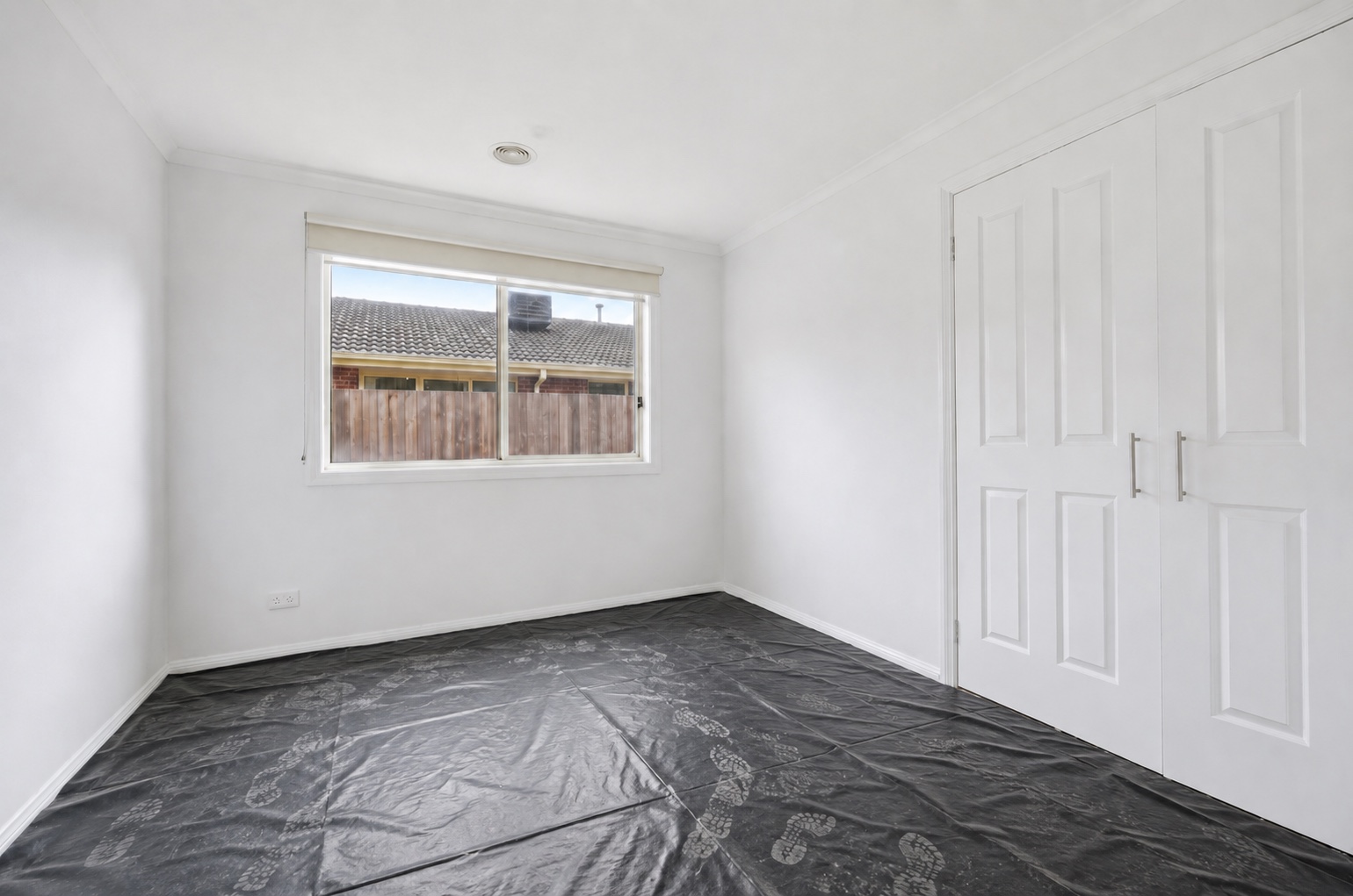 Bedroom before the Burwood home handover clean