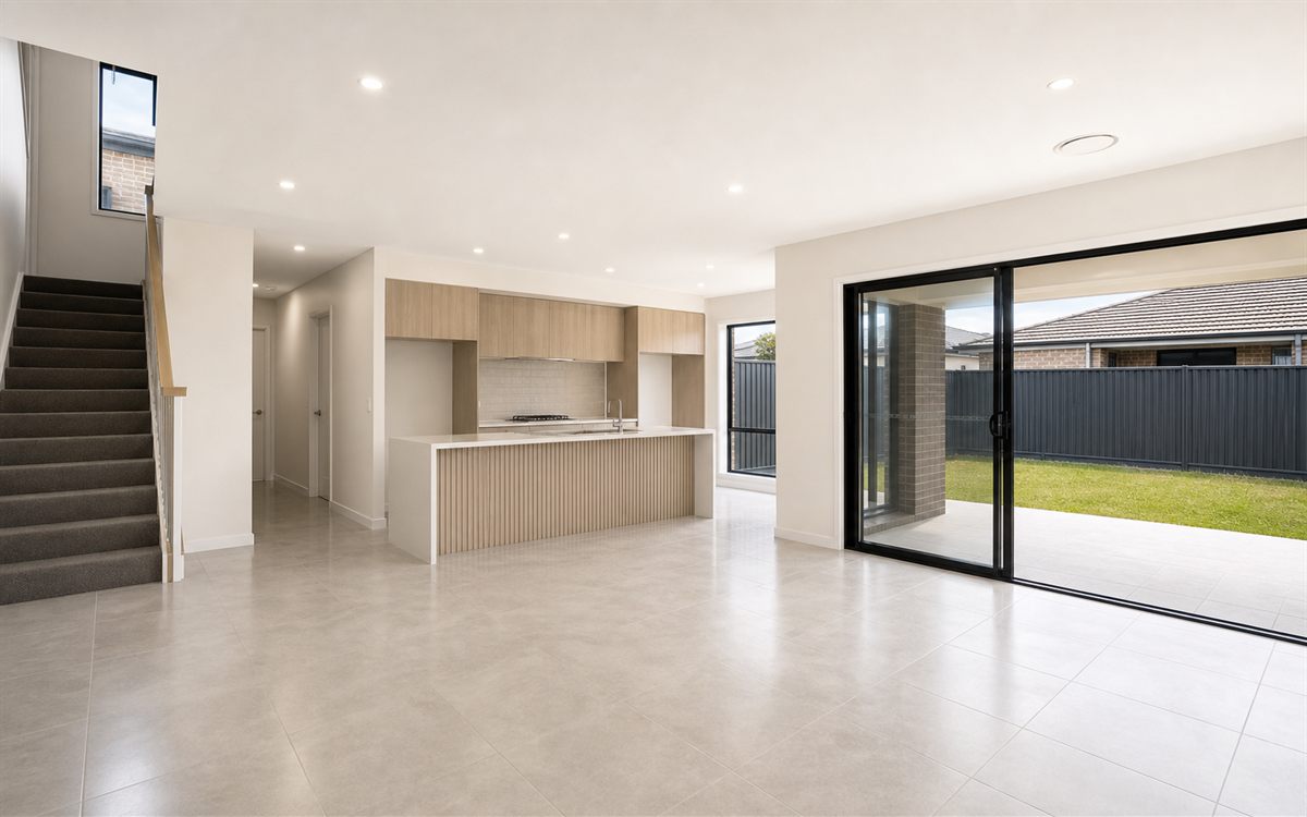 Modern suburban Marsden Park double storey handover clean