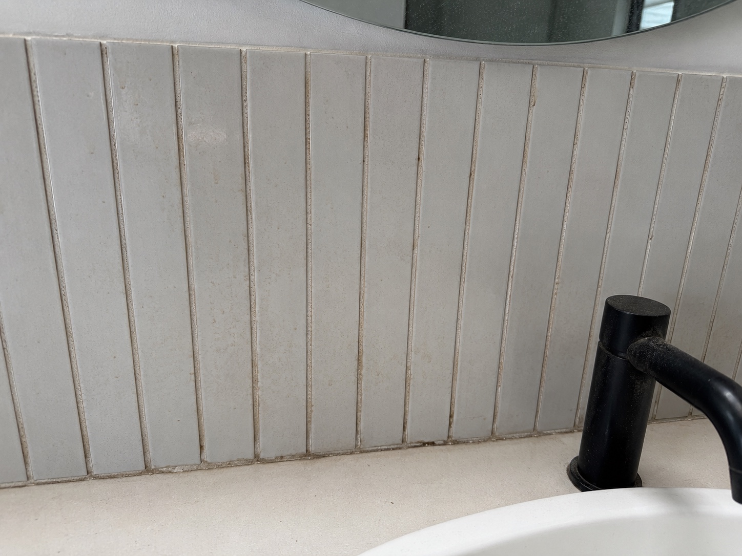 Wet area finger tile and grout before detailed cleaning